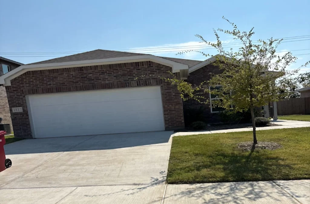 Do You Need a Lawn Care Contract in Sherman, TX?