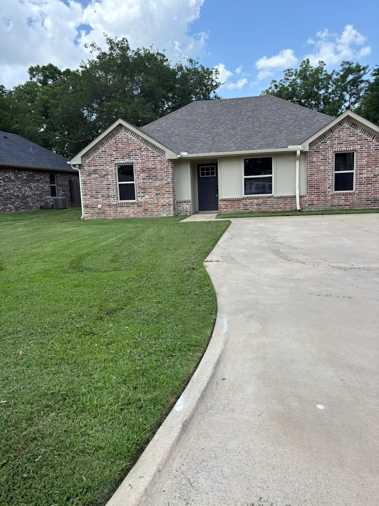 Do You Really Need Pre-Emergent Weed Control Every Year in North Texas?